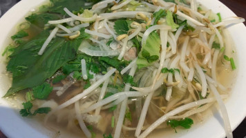 Bun Cha Ca Hoang Yen Vietnamese & Canadian Cuisine food
