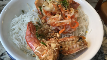 Pho Hung Restaurant food