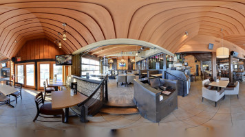 St-Hubert Restaurants inside