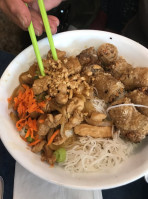 Thiên Vietnam 2 Restaurant food
