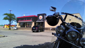 Burger King outside