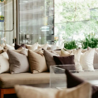 Lobby Lounge at Shangri-La Hotel Toronto inside