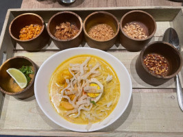 PŌpa Burmese Kitchen food