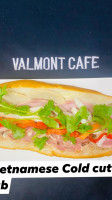 Valmont Cafe inside