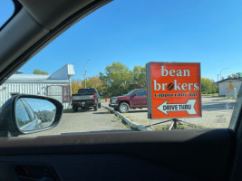 Bean Brokers Cappuccino Bar outside