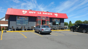 Restaurant Guy La Patate outside