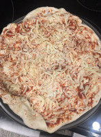 Pizzanne's U-bake Pizza food