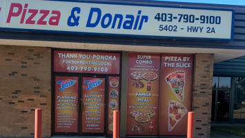 Cosmic Pizza Donair Ponoka food