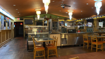 Steve's Rideau Restaurant inside