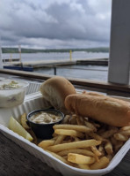 World Famous Dock Lunch food