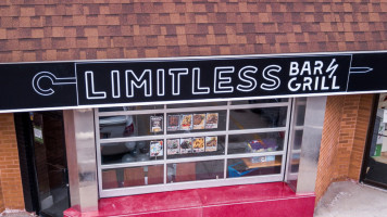 Limitless Grill food