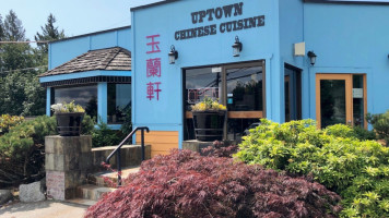 Uptown Eatery food