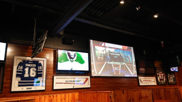 The Bigs Ultimate Sports Grill inside