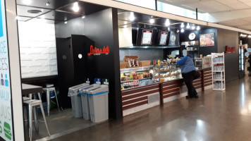 Lesters Deli Express P.e.t. Us Terminal(restricted Access) food