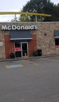Mcdonald's Restaurants Of Canada outside