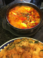 Manna Korean Cuisine food