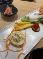 Fisshu Sushi Buffet food