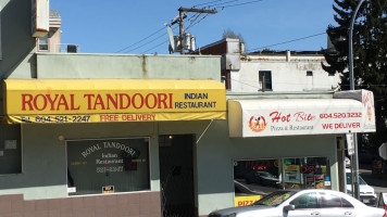 Royal Tandoori Restaurant outside