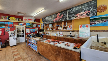 Alma Lobster Shop food