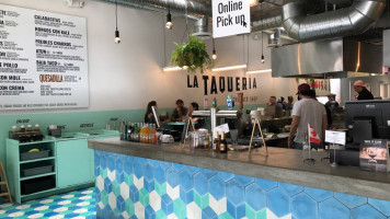 La Taqueria food