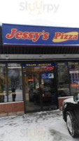 Jessy's Pizza outside
