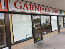 Garni Bakery food