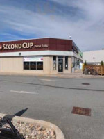 Second Cup Coffee Co. Featuring Pinkberry Frozen Yogurt outside