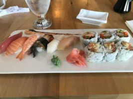 Sushi Nami Royale (bayer's Lake) food