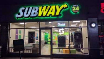 Subway (1355 Huron St) food