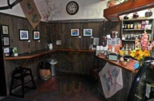 Lake Country Coffee House inside
