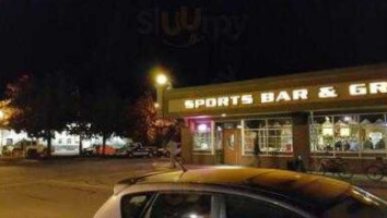 Grizzly Sports Bar & Grill outside