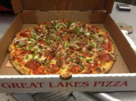 Great Lakes Pizza Co food