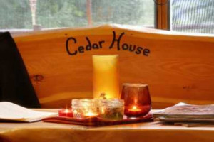 Cedar House Chalets food