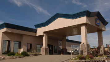 Lakeview Inns Suites Drayton Valley outside