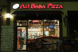 Ali Baba Pizza inside