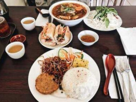 Tinh Tam Trai food