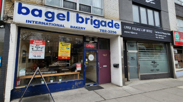 Bagel Brigade food