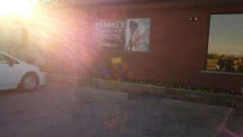 Frannies And Bakery outside