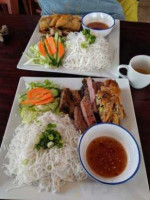 Pho Thi Vietnamese food