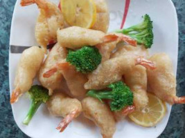 Mook Thai Cuisine food
