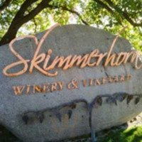 Skimmerhorn Winery and Vineyard food
