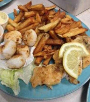 Shore Road Seafood - Crow's Nest Dining Room food