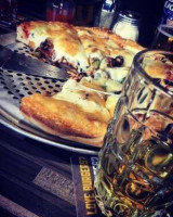 Atlas Pizza & Sports Bar food