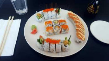 Ingko Sushi food