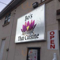 Bo’s Authentic Thai Cuisine food