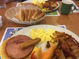 Cora Breakfast & Lunch food