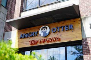Angry Otter Tap And Forno food