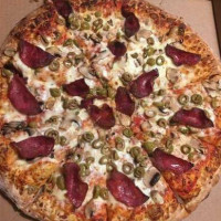 Vito’s Pizza And Wings food