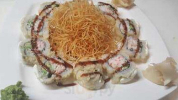 Sushi Nabi food