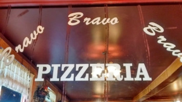 Bravo Bravo Pizzeria 2000 food